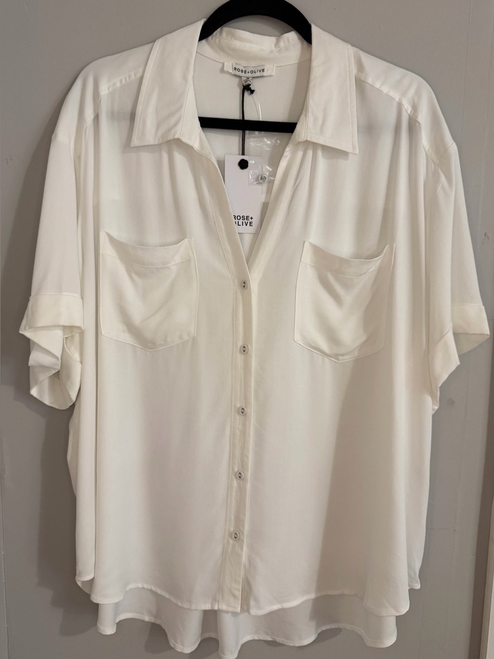 Rose + Olive White Button Up Blouse 1X NWT Short Sleeve Rayon Oversized Top